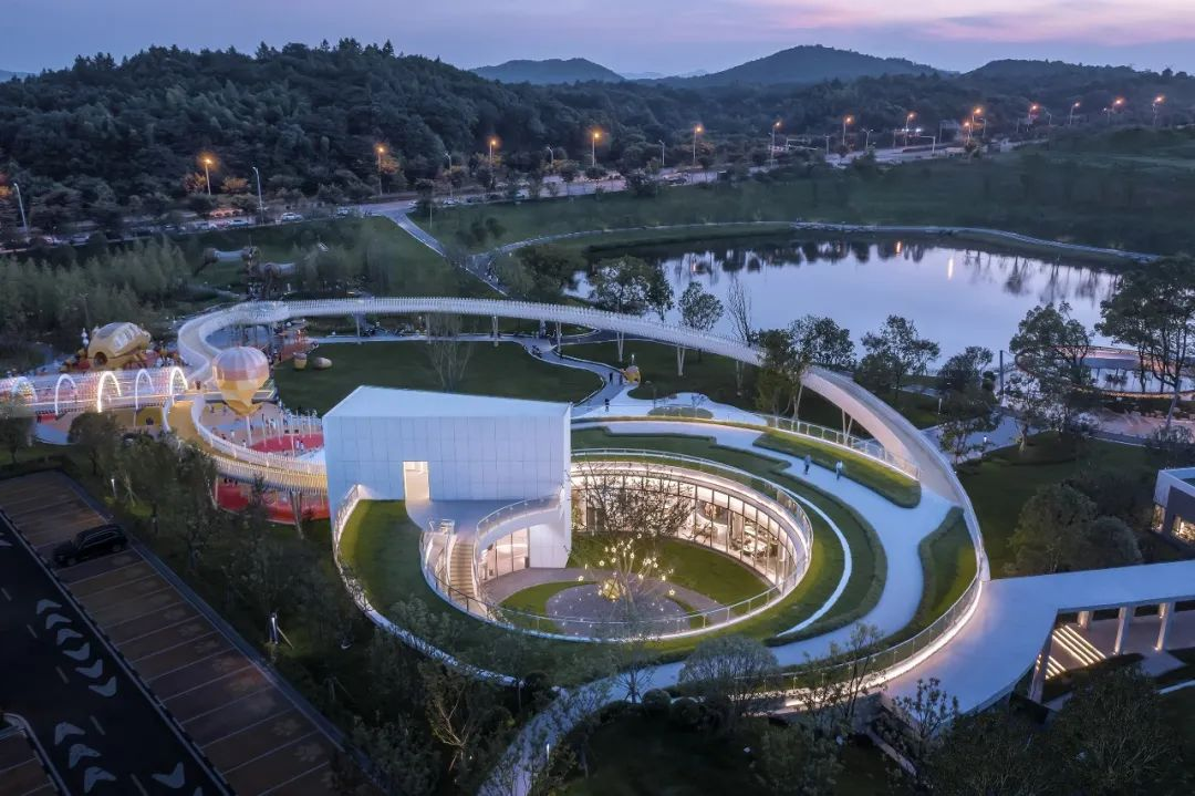 ��������������ס��ɽ����һ��������ζ